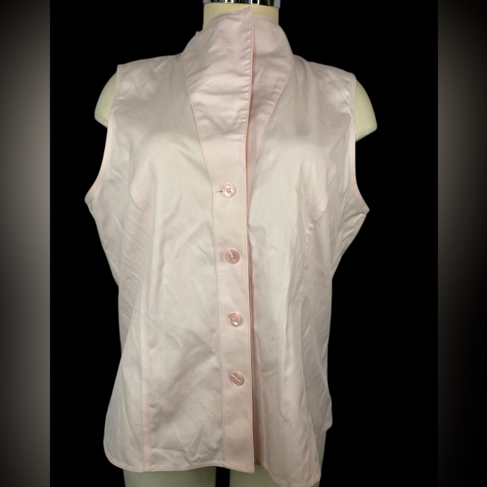 Jones New York Light Pink Sleeveless Button-Front Shirt